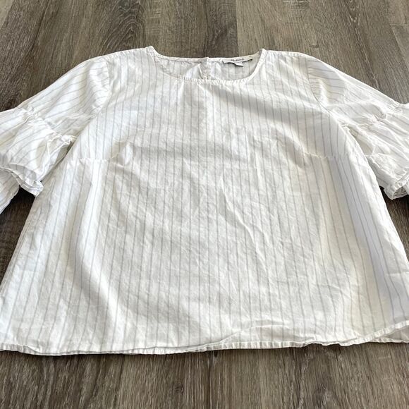 Madewell Pinstriped Ruffled White and Gray Top - Size: Medium - Picture 8 of 11